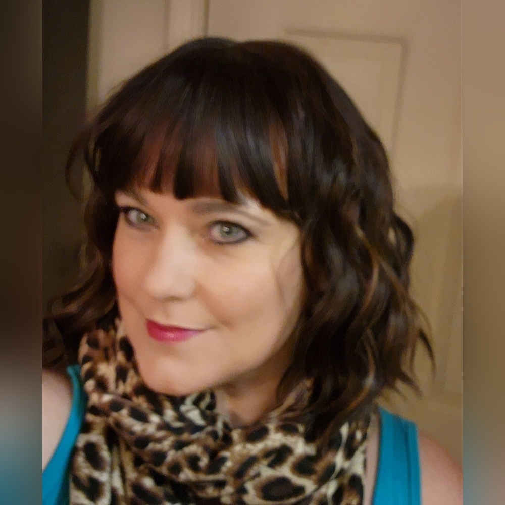 Mixed Color Bob Wavy Wig With Bangs Approx. 12-13 Inches Long